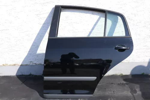 VW Golf Plus 5M1 Tür hinten links schwarz LC9Z komplett (123239)