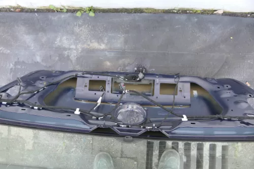 VW Golf 5 V Heckklappe hinten Kofferraumklappe mit Scheibe blau LA5G (123370)