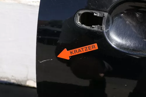 VW Golf 4 Tür vorne rechts Beifahrertür 2/3-Türer schwarz L041 (123647)