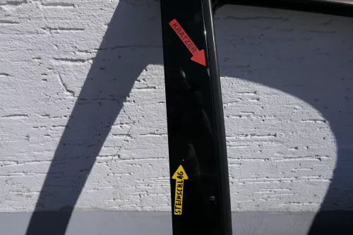 VW Golf 4 Tür vorne rechts Beifahrertür 2/3-Türer schwarz L041 (123647)