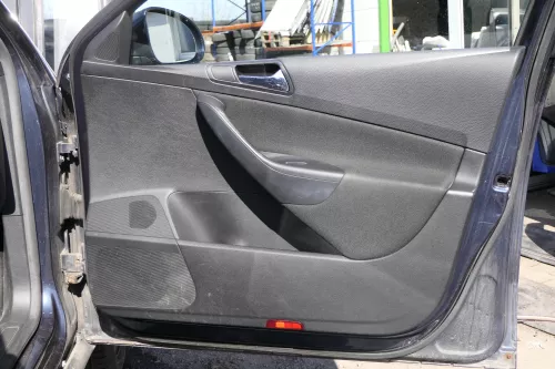 VW Passat 3C Kombi 4x Türverkleidung Verkleidung Tür vorne + hinten lin schwarz (125017)