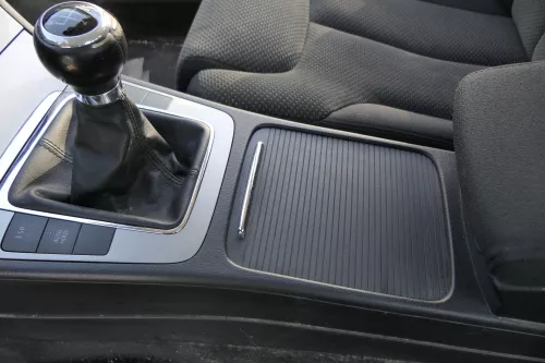 VW Passat 3C CC Mittelkonsole Verkleidung um Radio Klappe Abdeckung Dekor silber (125025)