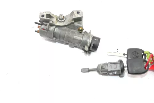 VW Golf 4 Bora Zündschloß + 1x Türschloß links mit 2 x Schlüssel