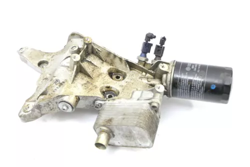 VW Polo Golf Ölkühler Halter 06J903143AH BZB Halter Lichtmaschine