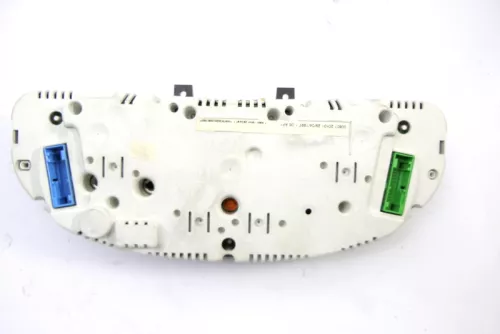 VW Passat 3B Tacho Tachometer Kombiinstrument 246.000km 09051969901 1,6 74kw AHL (125785)