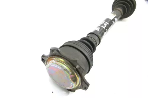 Audi A4 B5 A6 Passat 3B Antriebswelle Gelenkwelle 8D0407272BP rechts Automatik (125797)