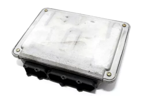 Audi A3 8L Steuergerät 1,9 TDI 66kw 90PS ALH Motor 038906018AK (125869)