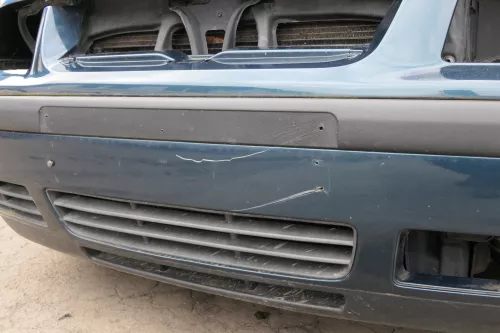VW Bora Stoßstange vorne Frontstoßstange Stoßfänger vorn grün LC6X (126052)