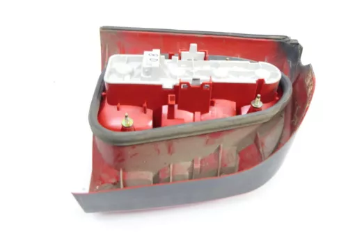 Audi A4 B5 Kombi Avant hinten rechts Rückleuchte original Facelift 8D9945096D (126240)