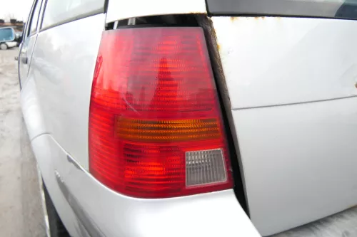 Golf 4 Variant Kombi Rücklicht hinten links Rückleuchte original orange (126250)