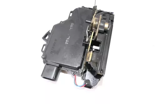 VW Lupo 6X Arosa Stellmotor Tür Türschloß mit Zentralverriegelung vorne links (126293)