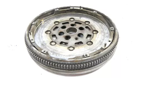 VW Passat 3C Touran 5-Gang Zweimassenschwungrad 2.0 FSI 06F105266AB (126688)