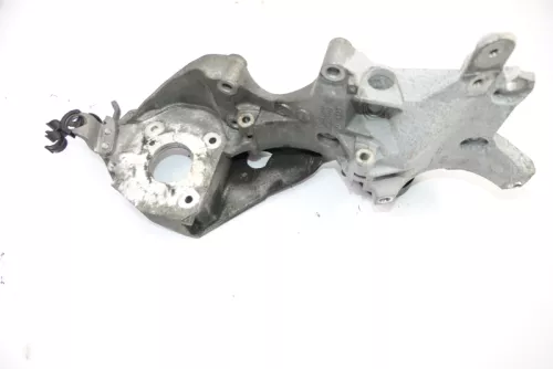 VW Passat 3C Golf 6 Halter Konsole Lichtmaschine Träger 2,0 TDI 03L903139Q Pumpe (126945)