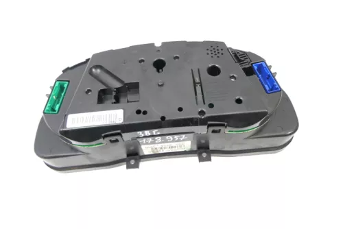 VW Passat 3BG Tacho Tachometer Kombiinstrument 178.000km 3B0920827A Diesel TDI (127152)