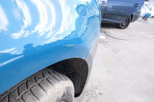 Caddy 2K Kotflügel vorne rechts blau blau grün LN6F 2K0821022 bis AnfangBj.2011 (127587)