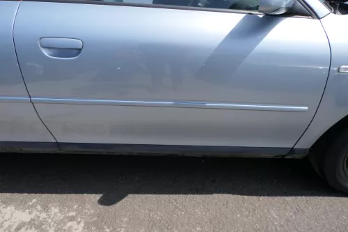 Audi A3 8L Tür Türblatt vorne rechts Beifahrertür blau LY7R - 2/3-Türer ohneAnba