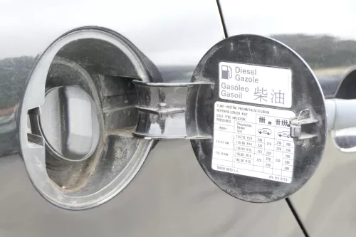 Skoda Fabia 6Y Combi Kombi Tankdeckel Deckel Tank Tankverschluß schwarz LF9R (127781)