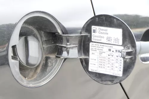 Skoda Fabia 6Y Combi Kombi Tankdeckel Deckel Tank Tankverschluß schwarz LF9R (127781)