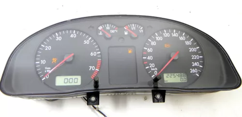 VW Passat 3B Tacho Tachometer Kombiinstrument 225.000km 09052069906 1,6 74kw AHL