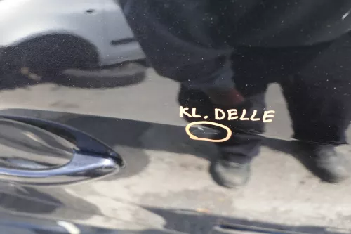 VW Touran 1T 1T3 Tür hinten rechts schwarz LC9Z metallic mit Scheibe (127961)