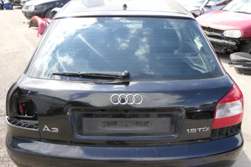 Audi A3 8L Facelift Heckklappe Kofferraumklappe Klappe hinten schwarz LY9B