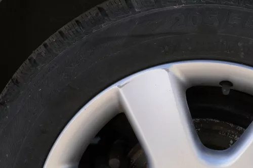 VW Golf 5 Touran Alufelgen Winterreifen M&S Reifen Felgen 205/55 R16 91H - 3-4mm (128329)