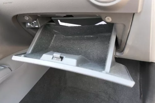 Seat Leon 1P Handschuhfach schwarz Handschuhfachdeckel Deckel Klappe schwarz (128357)