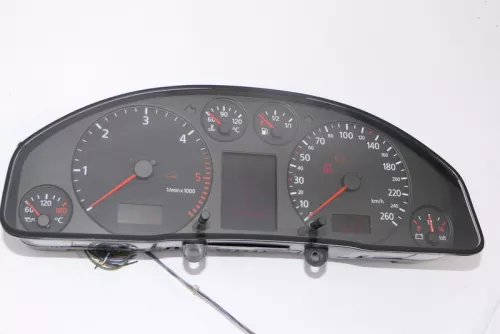 Audi A6 4B Tacho Tachometer Kombiinstrument 332.000km 4B0920930K 2,5 TDI AFB AKN