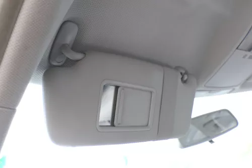 Audi A3 8P Sonnenblende links vorne 8P0857551A silber grau