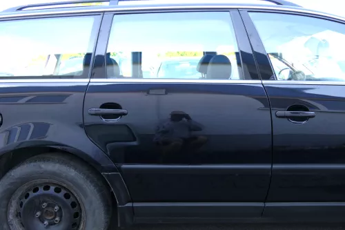 VW Passat 3B 3BG Kombi Variant Tür hinten rechts schwarz LC9Z metallic