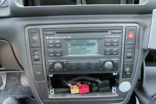 VW Passat 3B 3BG Golf 4 Navi Navigationssystem Navi CD 1J0035191A BNO 881 m Code