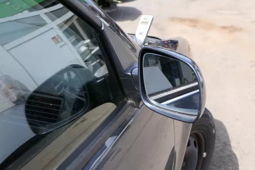 VW Golf 4 Bora mechanischer Spiegel vorne rechts Außenspiegel grau LC7V (128931)