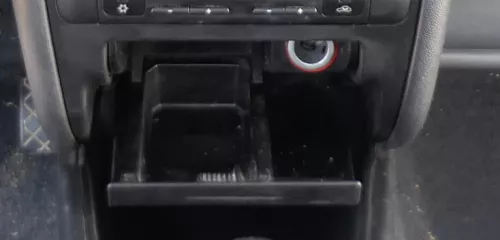 Seat Toledo Leon 1M Aschenbecher Zigarettenanzünder vorne 1M0857975 (129093)