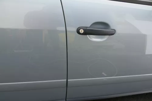 Audi A2 8Z Tür nur das Türblatt vorne rechts LY7R blau türkis grün kristallblau (129256)