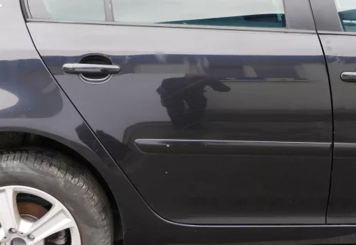 VW Golf 5 V 1K Tür nur das Türblatt hinten rechts 4/5-Türer schwarz LC9Z meta