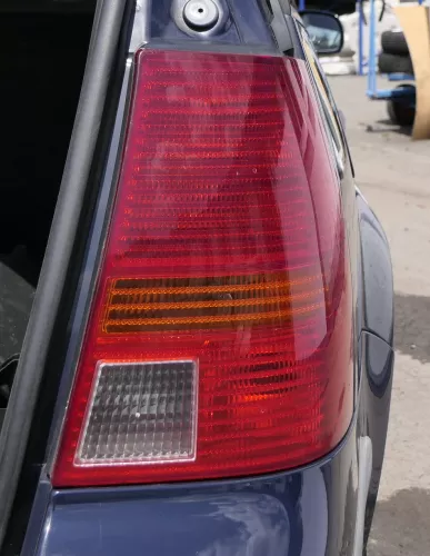 Golf 4 Variant Kombi Rücklicht hinten rechts Rückleuchte Lampenträger original