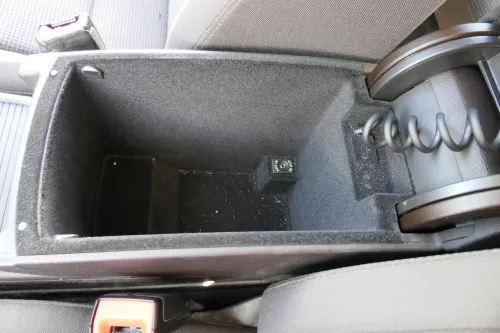 Passat 3C B7 Mittelarmlehne Armlehne Fach original naturbraun Stoff 3C0864211B (129927)