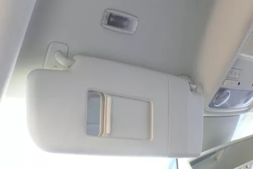 VW Passat 3C B7 Sonnenblende weiß St. Tropez links 1K0857551N