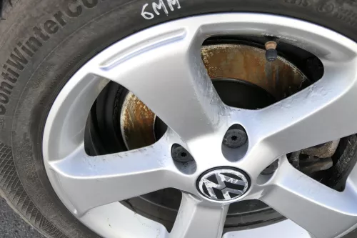 Passat 3C Golf Alufelgen Winterrreifen 205/55 R16 91H KBA 47876 3C1071496C 6-7mm (129938)