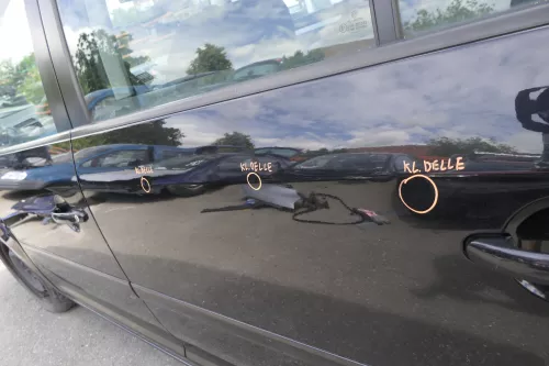 VW Touran 1T 1T3 Tür hinten links schwarz LC9Z metallic ohne Anbaueteile (129967)