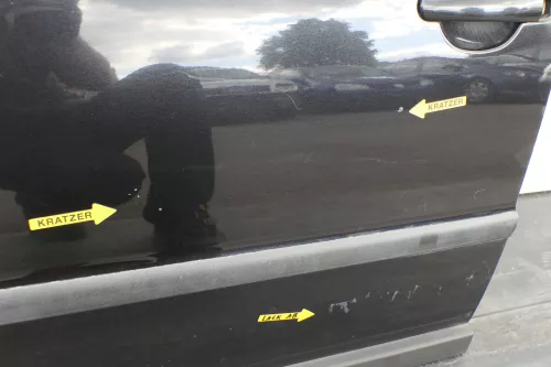 VW Passat 3B 3BG Kombi + Limo Tür vorne links Fahrertür schwarz LC9Z metallic me (130107)