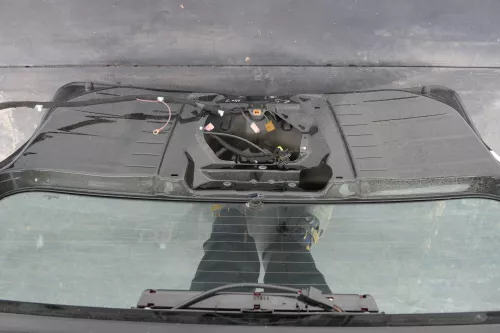 VW Fox 5Z Heckklappe Kofferraumklappe Klappe hinten mit Scheibe schwarz L041 (130111)