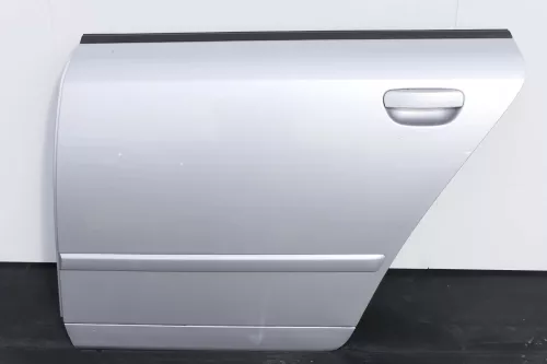 Audi A4 B6 8E nur das Türblatt Tür hinten links silber grau LY7W Kombi Avant