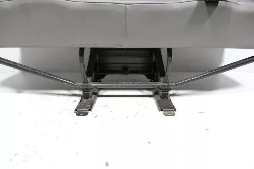 VW T4 Sitze hinten Sitz Rückbank 3-er (Multivan Caravelle) Rücksitzbank (130590)