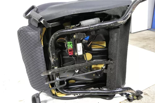 Audi A4 B5 Sitz Fahrersitz vorne links OhneAirbag höhenverstellbar elektrisch (130613)