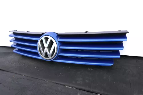 VW Polo 6N2 VW Zeichen Kühlergrill Grill blau LA5M