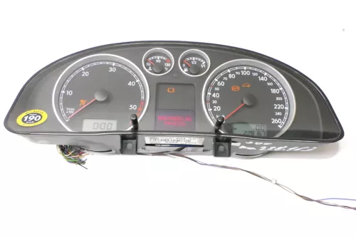 VW Passat 3BG Tacho Tachometer Kombiinstrument 228.000km 3B0920829A Diesel TDI (140075)