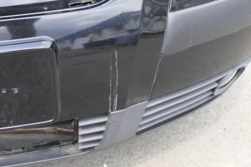 VW Passat 3BG Stoßstange vorne Frontstoßstange Stoßfänger schwarz L041 uni (140169)