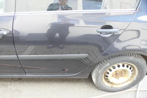 VW Golf 5 V 1K Tür nur das Türblatt hinten links 4/5-Türer schwarz LC9Z meta