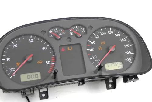 VW Golf 4 Tacho Tachometer Kombiinstrument 317.000km 1J0920805E TDI Diesel